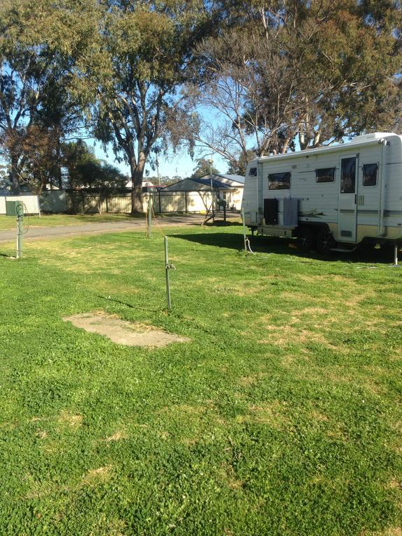 Newell Hwy Caravan Park Parkes Ngoại thất bức ảnh