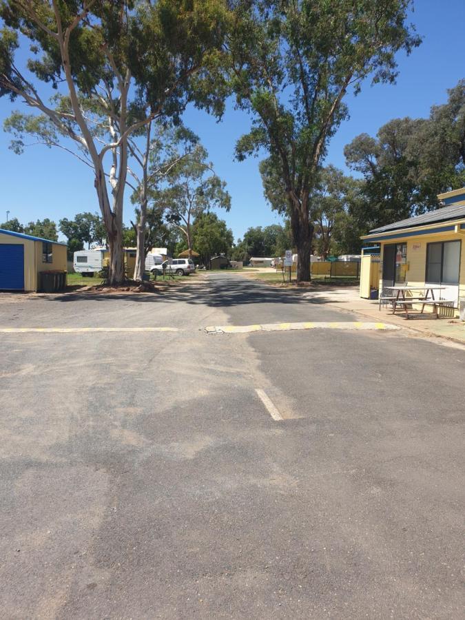 Newell Hwy Caravan Park Parkes Ngoại thất bức ảnh